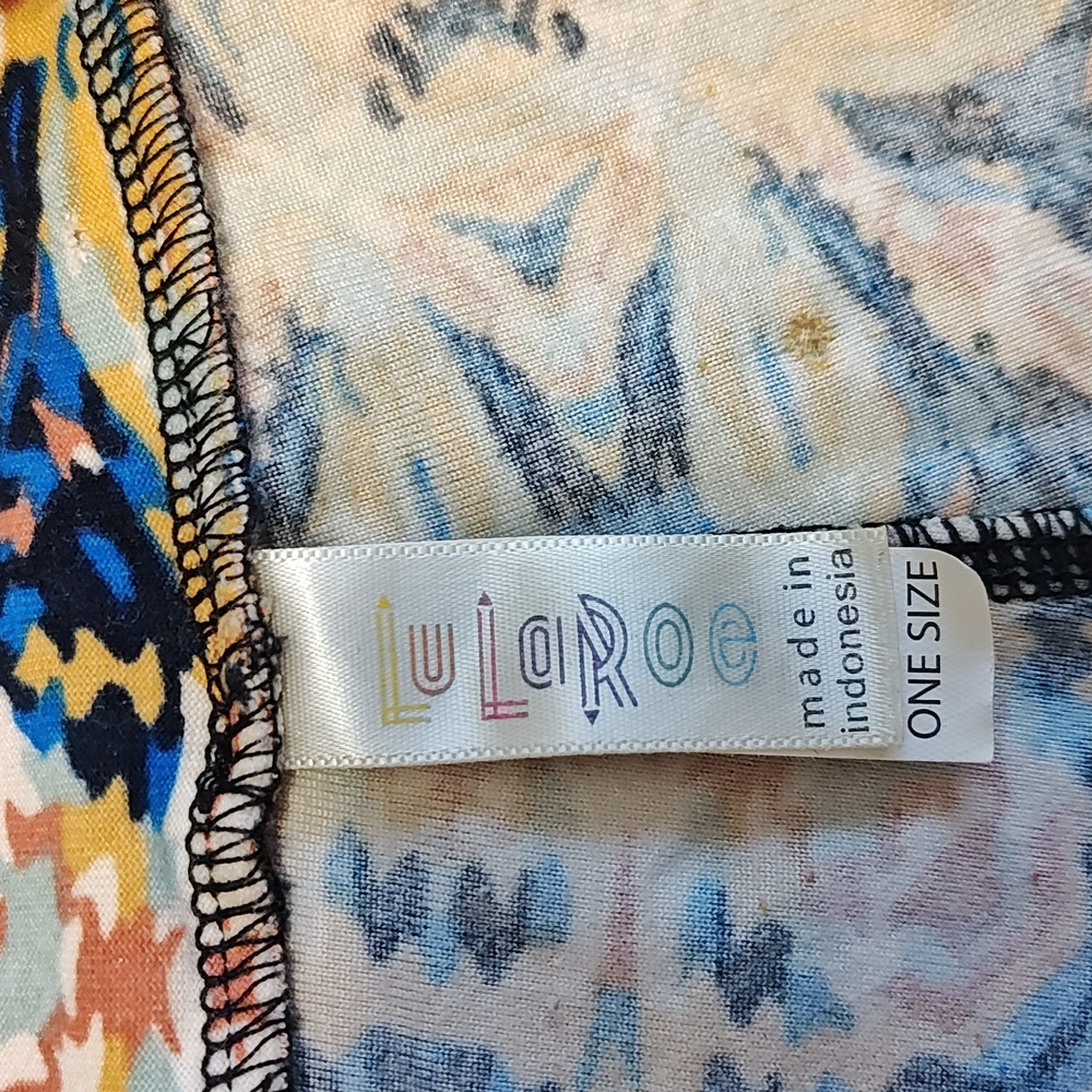 3/$15 SALE! LuLaRoe Leggings - Picture 3 of 3